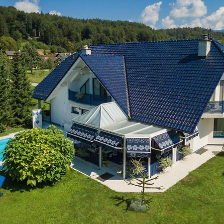 Modrin Apartments カムニーク エクステリア 写真
