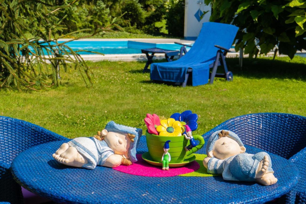 Modrin Apartments カムニーク エクステリア 写真